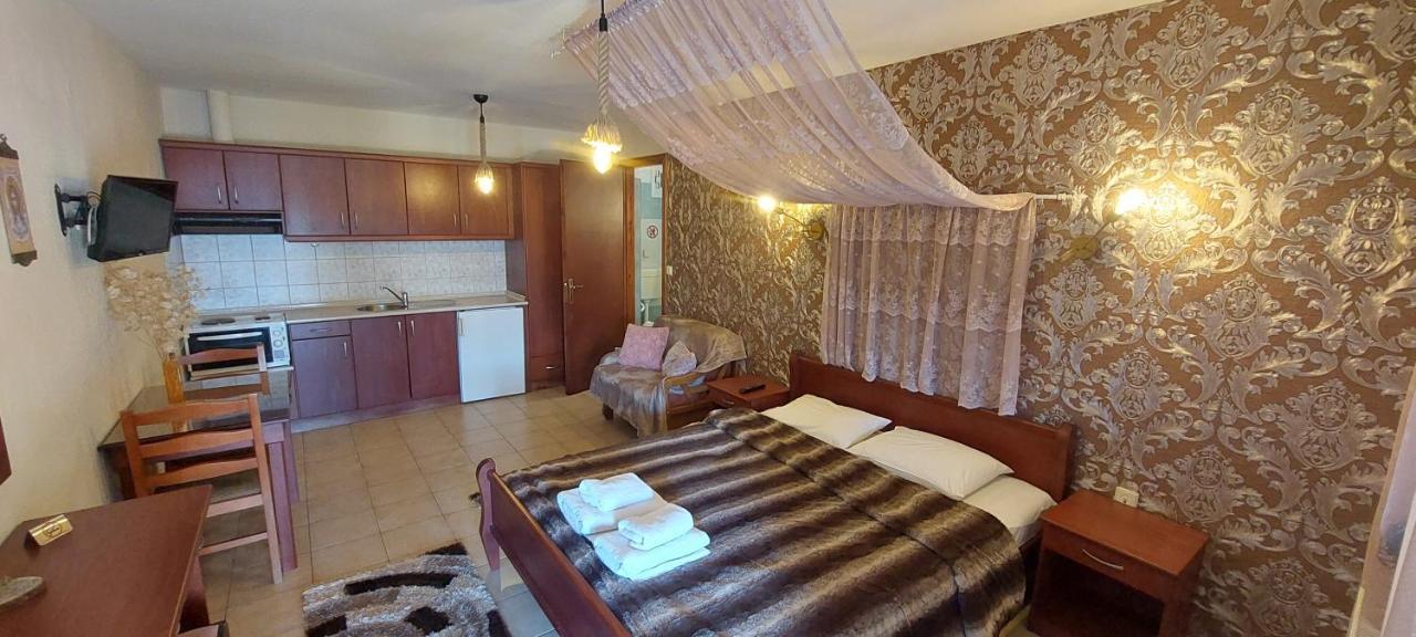 Galini Appartement Káto Loutrákion Buitenkant foto